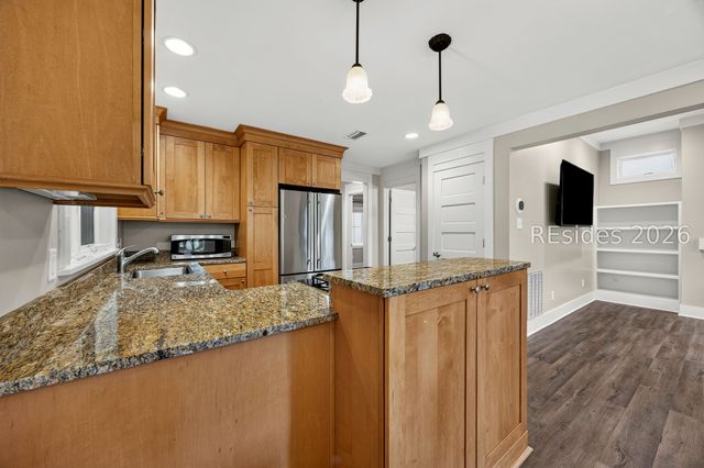 625 Spanish Wells Rd Unit 9, Hilton Head Island, SC 29926