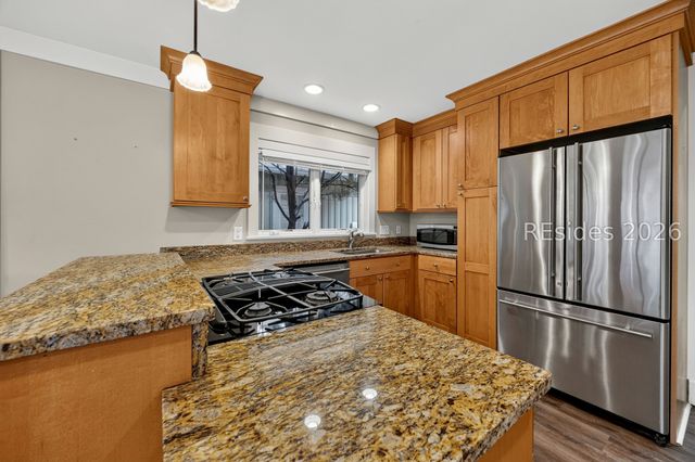 625 Spanish Wells Rd Unit 9, Hilton Head Island, SC 29926