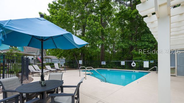 625 Spanish Wells Rd Unit 9, Hilton Head Island, SC 29926