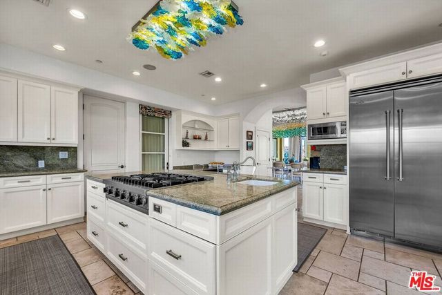 3110 Benedict Canyon Drive, Beverly Hills, CA 90210