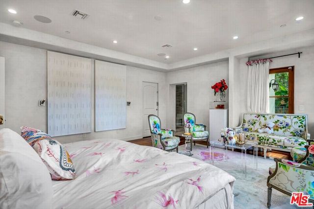 3110 Benedict Canyon Drive, Beverly Hills, CA 90210