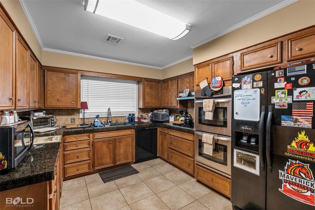 4445 Gilbert Drive, Shreveport, LA 71106