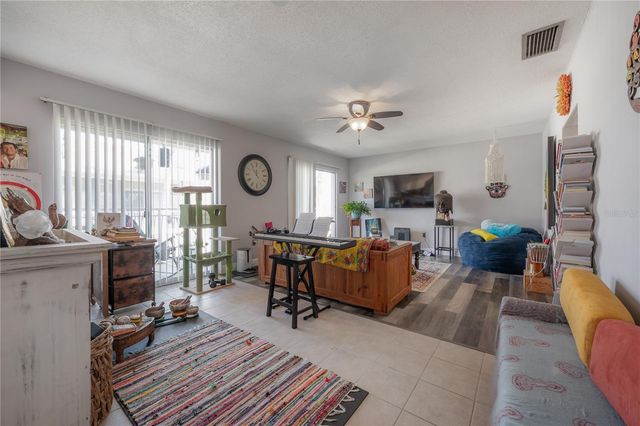 8812 BAY POINTE DRIVE D202, Tampa, FL 33615