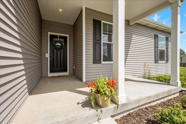 492 S Hampstead Street, Cortland, IL 60112