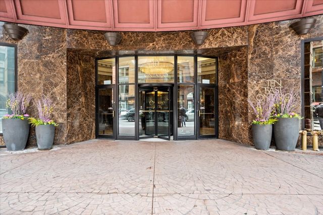 10 E ONTARIO Street 4602, Chicago, IL 60611