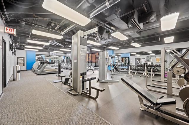 10 E ONTARIO Street 4602, Chicago, IL 60611