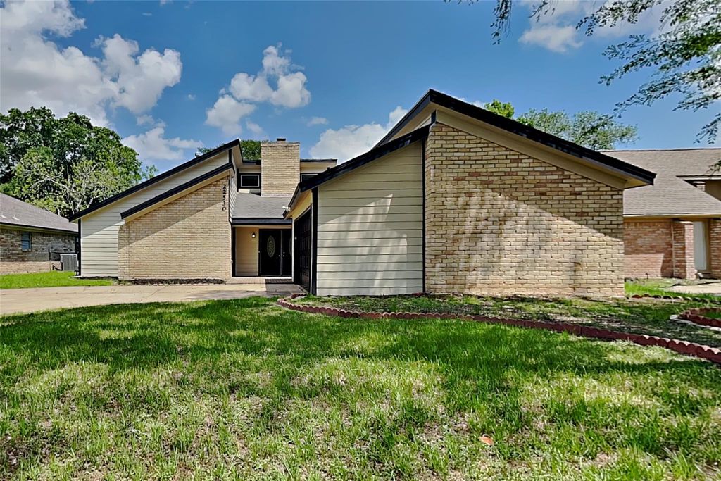 22530 Smokey Hill Drive, Katy, TX 77450