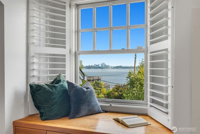 903 Lakeside Avenue S, Seattle, WA 98144