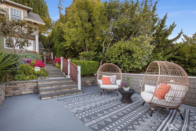 903 Lakeside Avenue S, Seattle, WA 98144