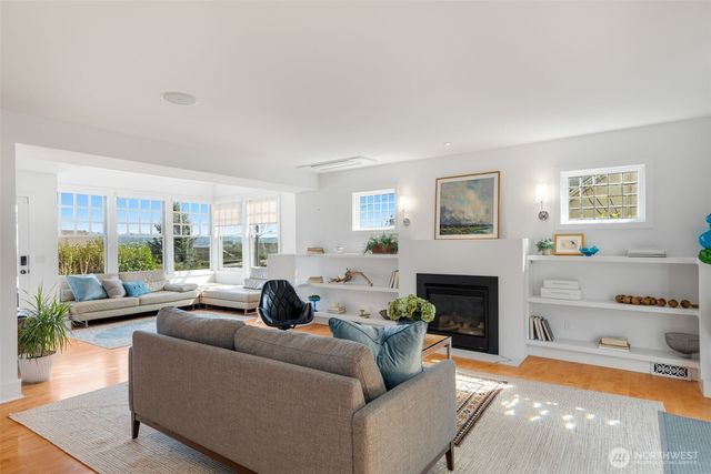 903 Lakeside Avenue S, Seattle, WA 98144