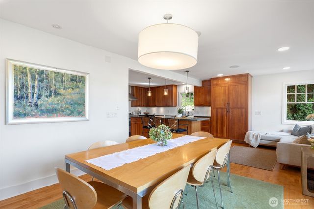 903 Lakeside Avenue S, Seattle, WA 98144