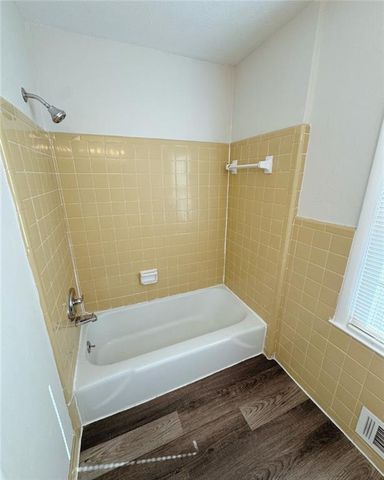 1016 Waterside SE Drive, Conyers, GA 30013