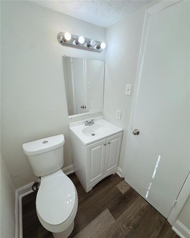 1016 Waterside SE Drive, Conyers, GA 30013