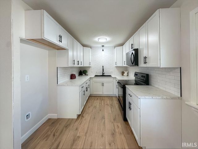 821 N BERKLEY Road, Kokomo, IN 46901