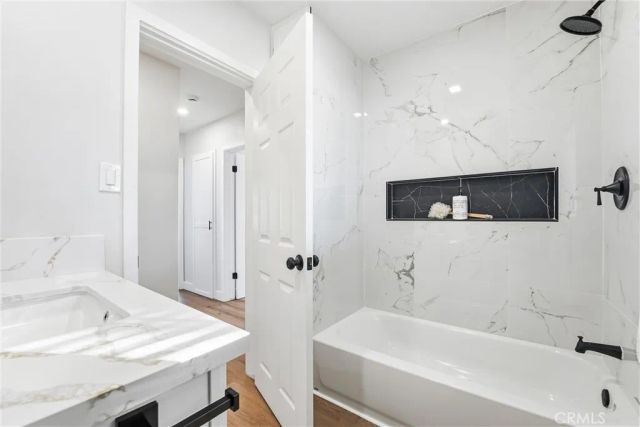 2835 Delta, Long Beach, CA 90810