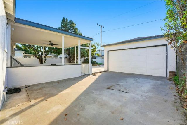 2835 Delta, Long Beach, CA 90810