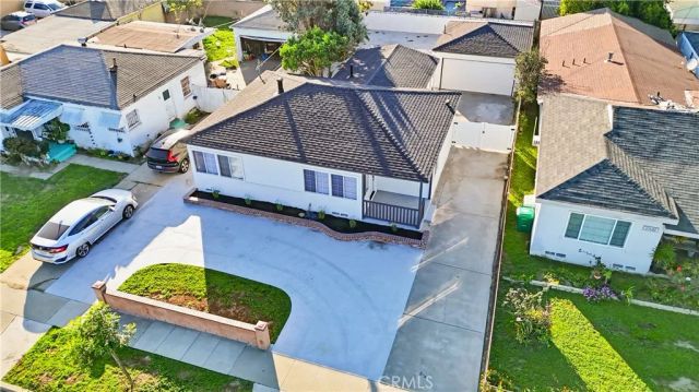 2835 Delta, Long Beach, CA 90810