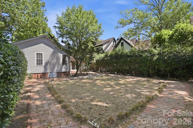 200 Altondale Avenue, Charlotte, NC 28207