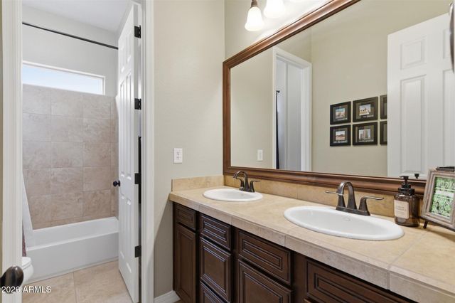 3697 E BLUE RIDGE Place E, Chandler, AZ 85249