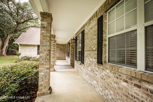 7224 Martin Bluff Road, Gautier, MS 39553