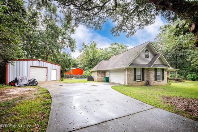 7224 Martin Bluff Road, Gautier, MS 39553