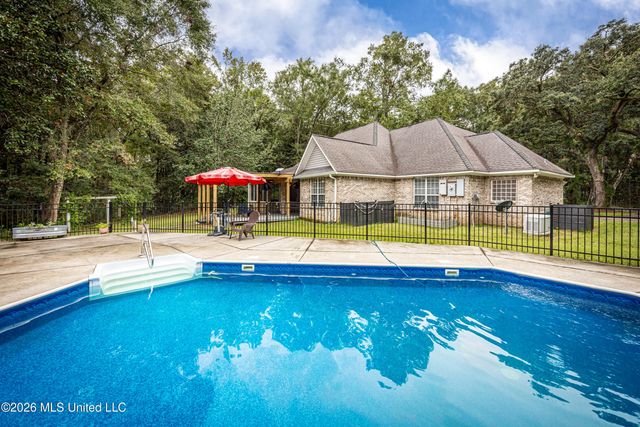 7224 Martin Bluff Road, Gautier, MS 39553