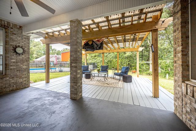 7224 Martin Bluff Road, Gautier, MS 39553