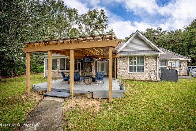 7224 Martin Bluff Road, Gautier, MS 39553