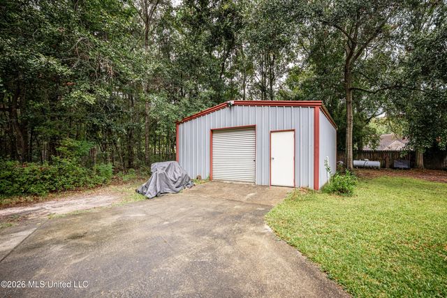 7224 Martin Bluff Road, Gautier, MS 39553