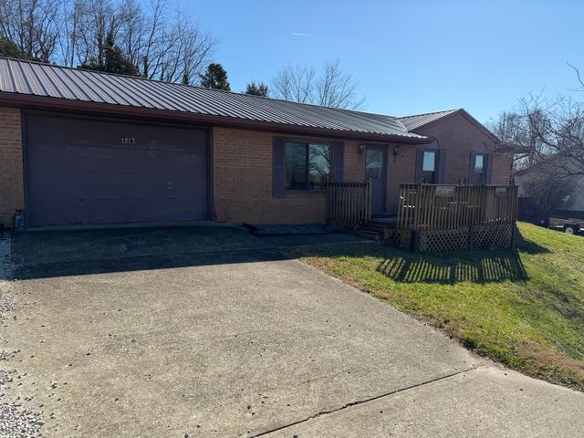 1217 Oak Hill Road, Somerset, KY 42503