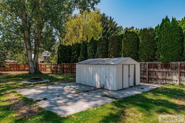 3854 E 12 N, Rigby, ID 83442