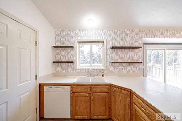 3854 E 12 N, Rigby, ID 83442