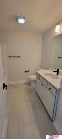 801 Penrose Drive, Lincoln, NE 68521