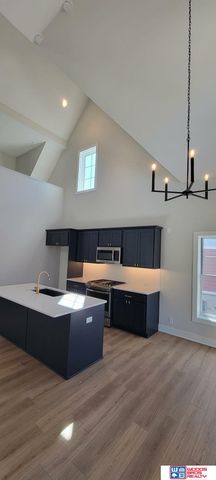 801 Penrose Drive, Lincoln, NE 68521