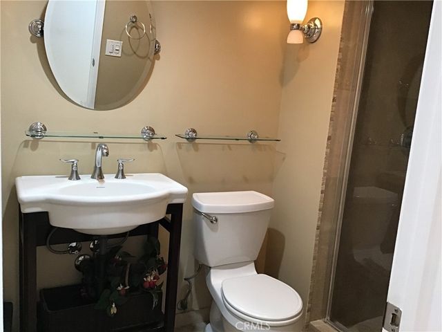 20111 Cavern Court, Saugus, CA 91390