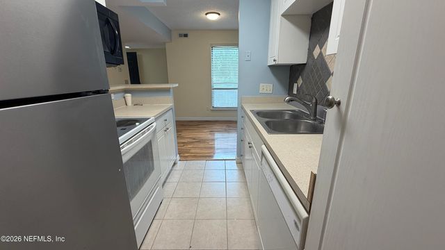 10200 BELLE RIVE Boulevard 267, Jacksonville, FL 32256