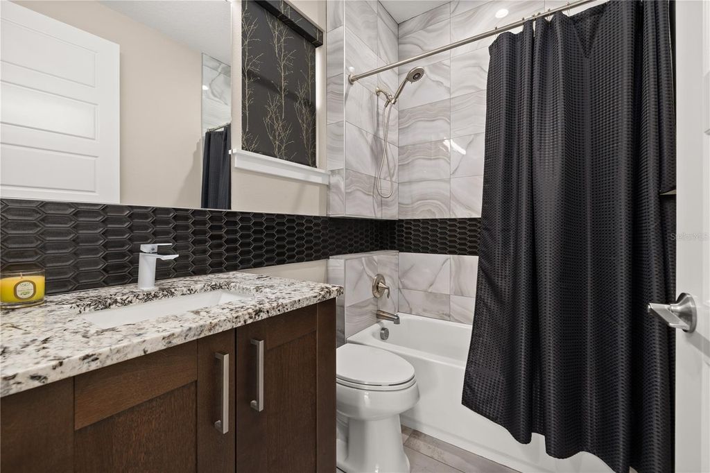 Image 15 of property listing at 3526 E CRYSTAL LAKE AVENUE, Orlando, FL 32806