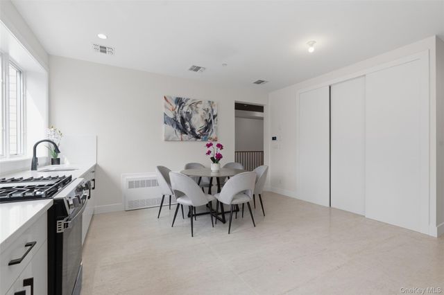 9 Valley Way 321, Spring Valley, NY 10977