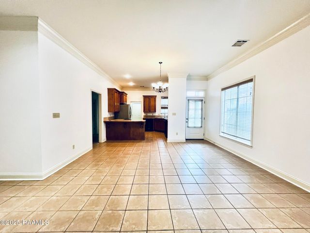 125 Oakbend Drive, Lafayette, LA 70506