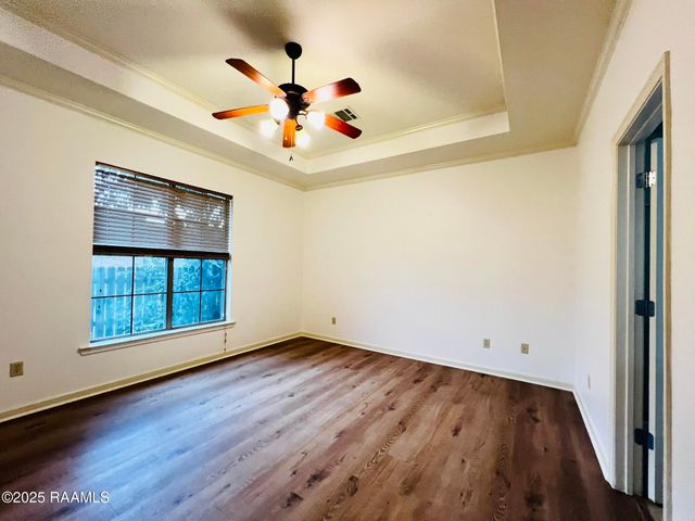 125 Oakbend Drive, Lafayette, LA 70506