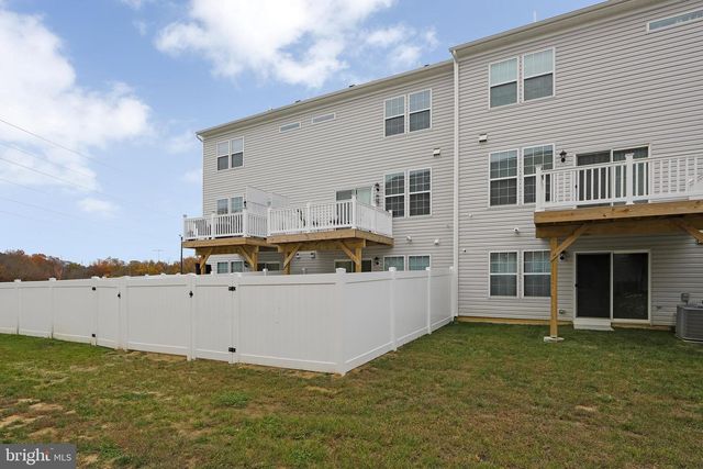 472 MONTE FARM RD, Mount Laurel, NJ 08054