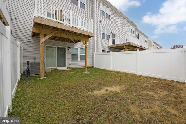 472 MONTE FARM RD, Mount Laurel, NJ 08054