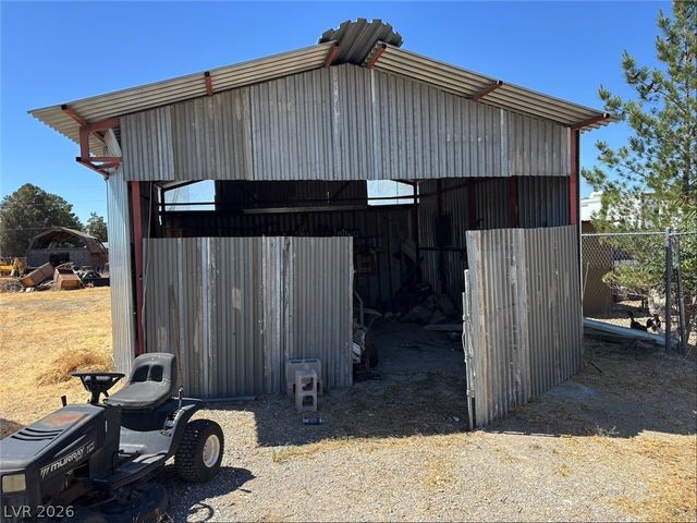 1301 East Manse Road, Pahrump, NV 89048