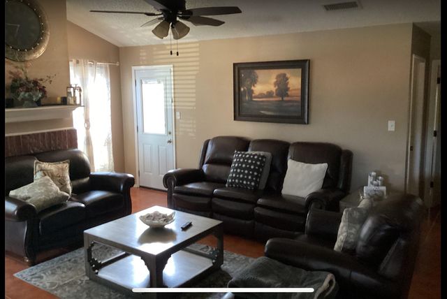 1020 Union Drive, Saginaw, TX 76131