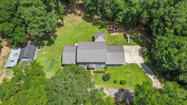 317 Holmes Rd, Newton, AL 36352