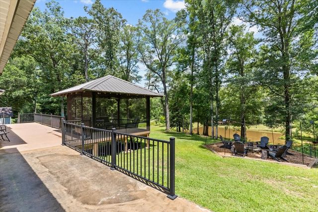 317 Holmes Rd, Newton, AL 36352