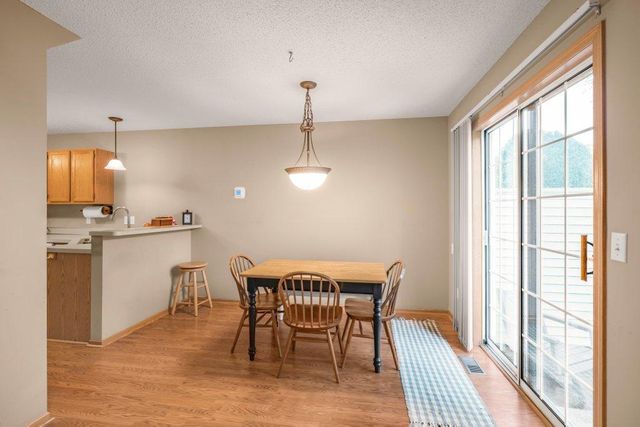 1056 Lovell Avenue W, Roseville, MN 55113