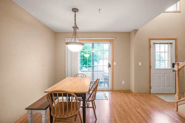 1056 Lovell Avenue W, Roseville, MN 55113