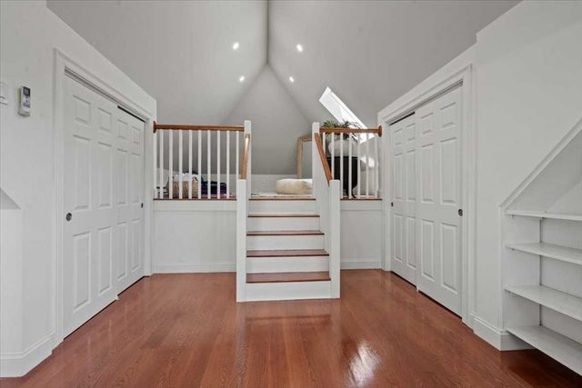 6 Lynbrook Road, Southborough, MA 01772