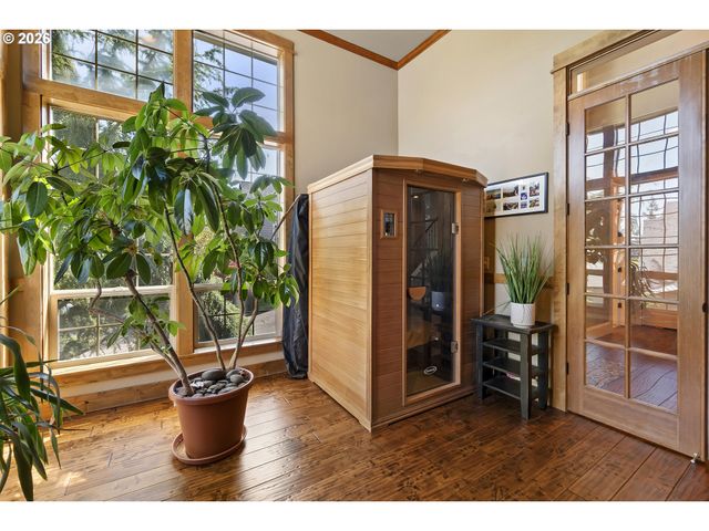 12032 Se DEERHAVEN Dr, Portland, OR 97266